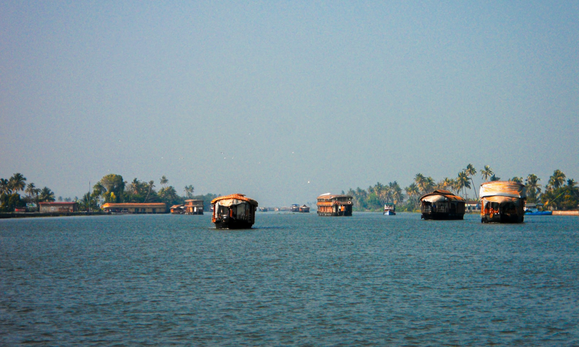 Exploring the Backwaters of Kerala: A Houseboat Experience